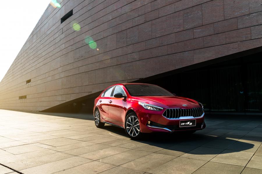  Kia K3 2019 года  (CN) (фото 2 из 4)